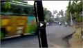 נהגי אוטובוס מטורפים בהודו