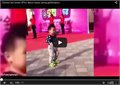 ילד סיני חמוד - תראו את הריקוד!